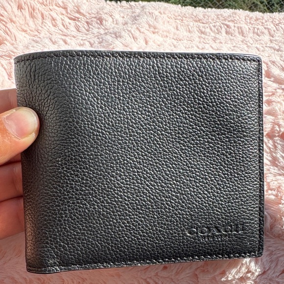 Coach Other - Coach Pebbled Black Leather Men's Card Holder